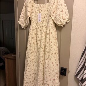 Neuflora Loveland - Cream Floral